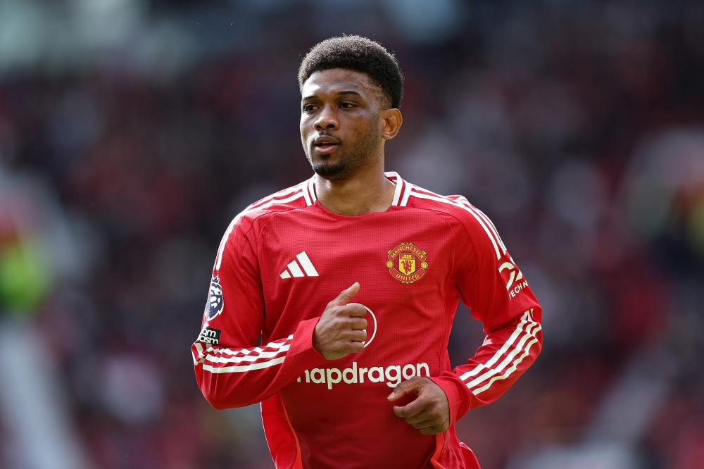 76人队记：庄神右膝扭伤，本场比赛不会回归